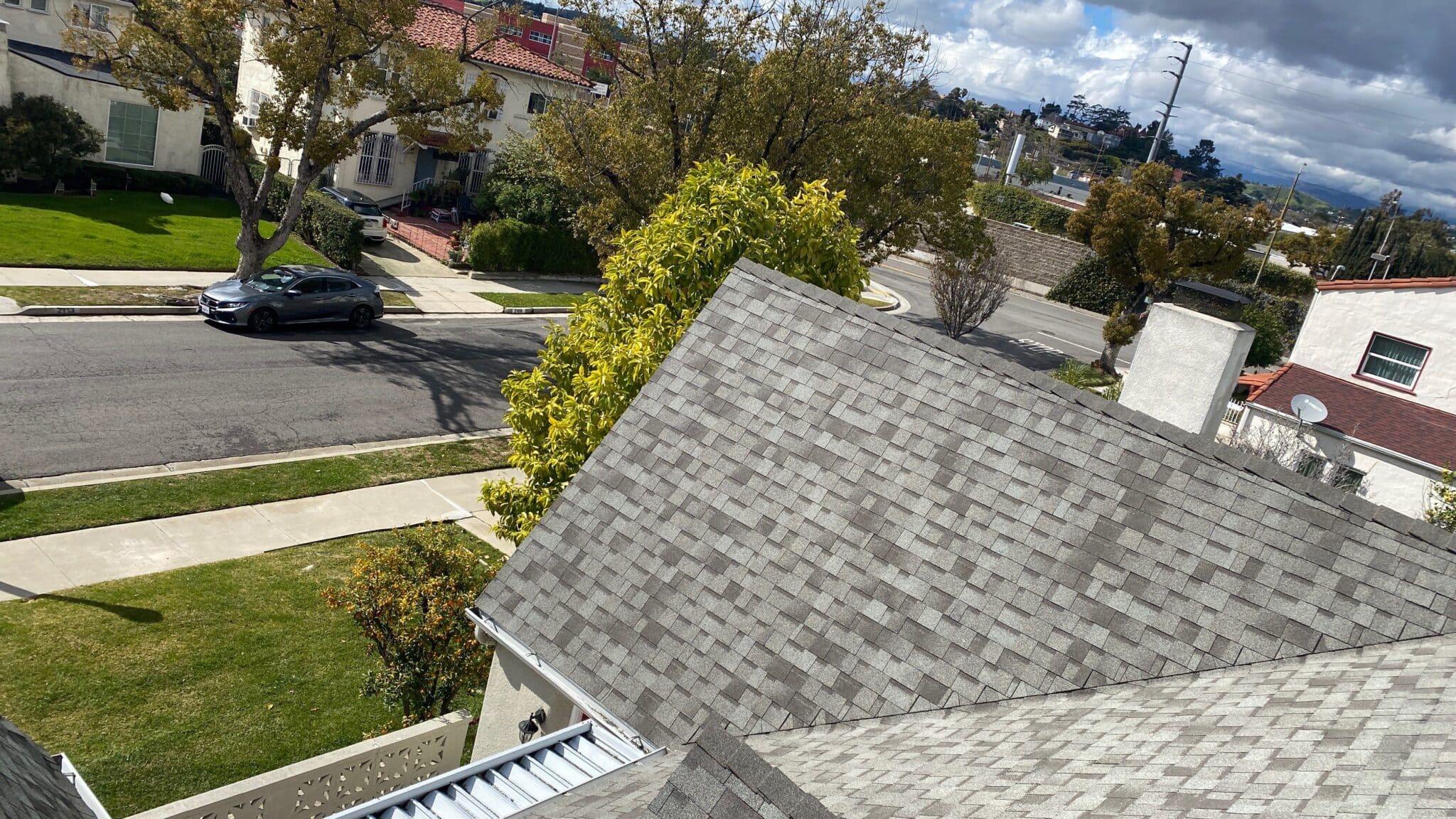 owens-corning-cliffside-gray-shingles-02-2048x1152
